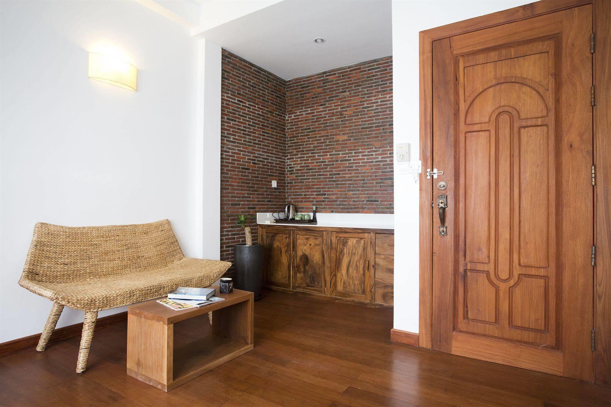 Casa Villa Independence Phnom Penh Exterior foto