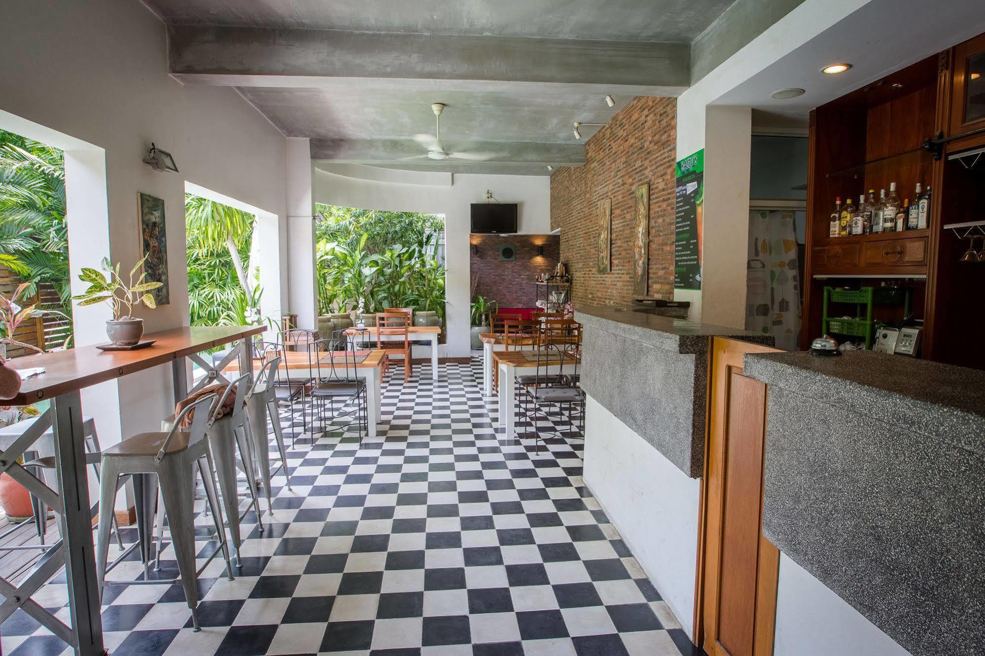 Casa Villa Independence Phnom Penh Exterior foto
