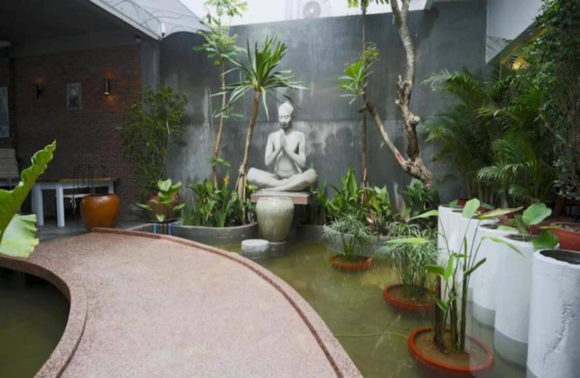 Casa Villa Independence Phnom Penh Exterior foto